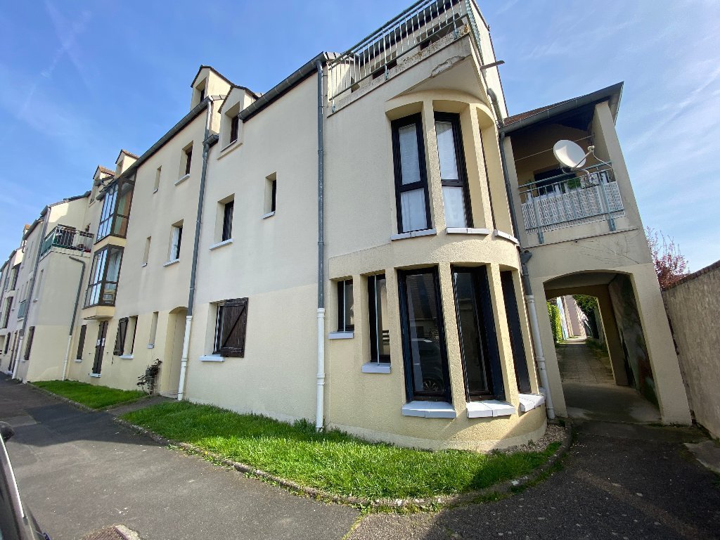 APPARTEMENT T2 A LOUER - MORMANT - 49.58 m2 - 795 &euro; charges comprises par mois