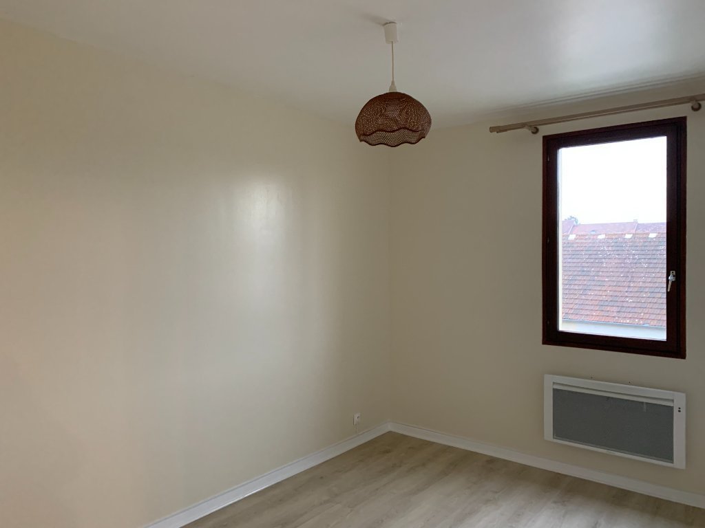 APPARTEMENT T2 A LOUER - MORMANT - 49.58 m2 - 795 &euro; charges comprises par mois