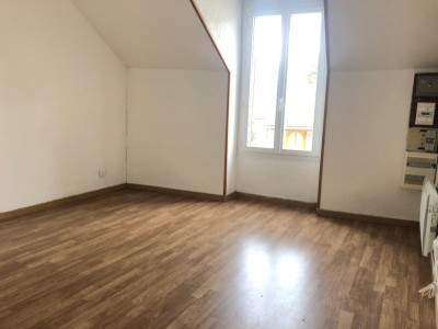 APPARTEMENT T2 A LOUER - OZOUER LE VOULGIS - 48.32 m2 - 650€ charges comprises par mois