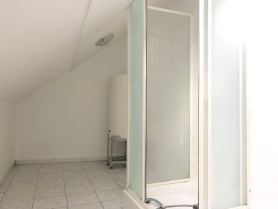 APPARTEMENT T2 A LOUER - OZOUER LE VOULGIS - 48.32 m2 - 650€ charges comprises par mois