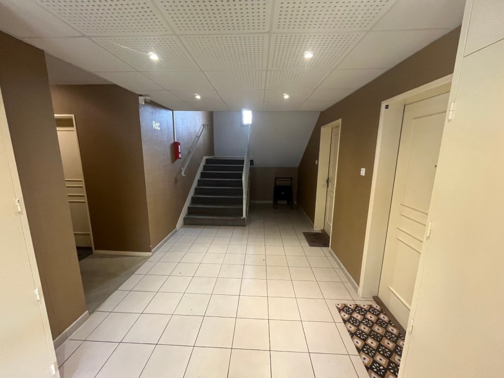 APPARTEMENT T2 A VENDRE - PROVINS proche gare et commerces - 46.7 m2 - 115�000�&euro;