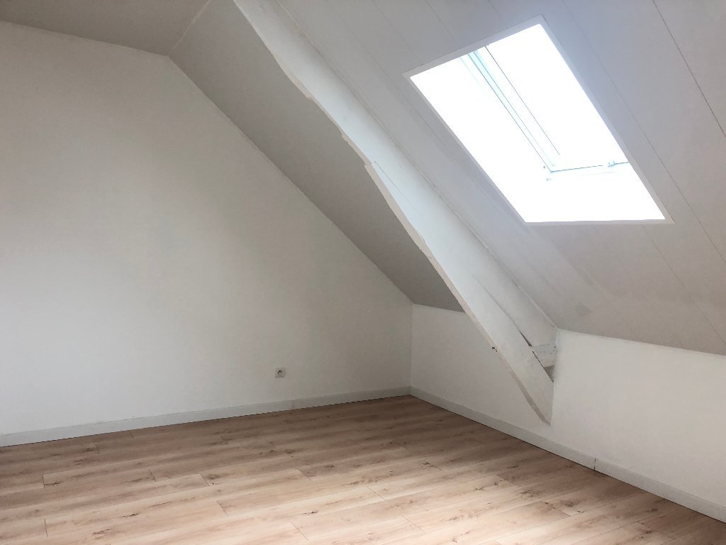 APPARTEMENT T3 A LOUER - BETON BAZOCHES - 46.68 m2 - 660�&euro; charges comprises par mois