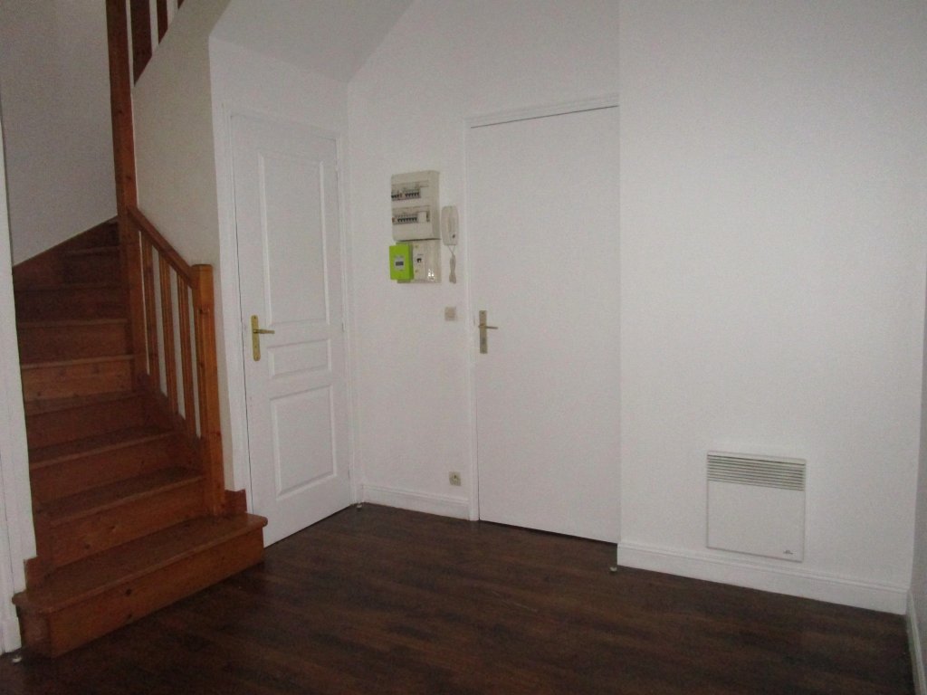 APPARTEMENT T3 A LOUER - FONTENAY TRESIGNY - 69.11 m2 - 850�&euro; charges comprises par mois