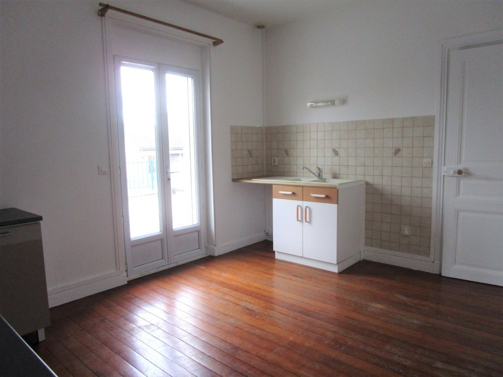 APPARTEMENT T3 A LOUER - FONTENAY TRESIGNY - 69.11 m2 - 850�&euro; charges comprises par mois