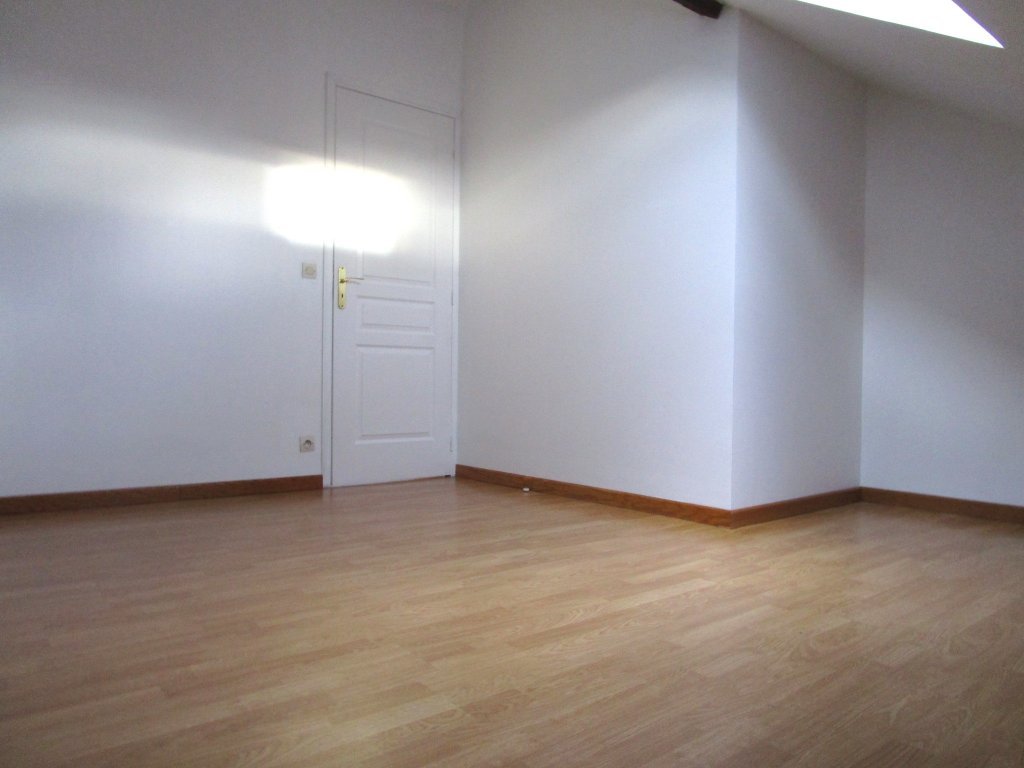 APPARTEMENT T3 A LOUER - FONTENAY TRESIGNY - 69.11 m2 - 850�&euro; charges comprises par mois