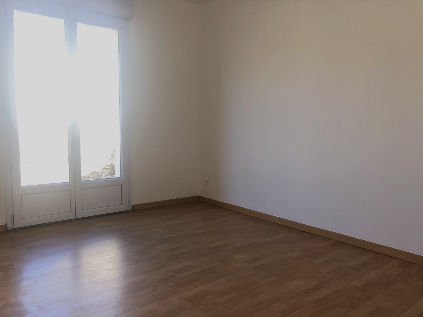 APPARTEMENT T3 A LOUER - FONTENAY TRESIGNY - 76.68 m2 - 850 &euro; charges comprises par mois