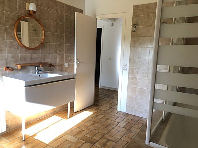 APPARTEMENT T3 A LOUER - GRANDPUITS BAILLY CARROIS - 66.64 m2 - 805€ charges comprises par mois