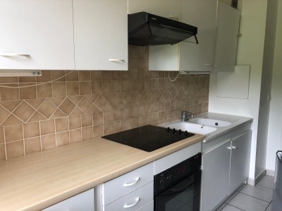 APPARTEMENT T3 A LOUER - GUIGNES proche centre ville - 61 m2 - 940 &euro; charges comprises par mois