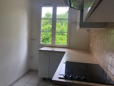 APPARTEMENT T3 A LOUER - GUIGNES proche centre ville - 61 m2 - 940 &euro; charges comprises par mois