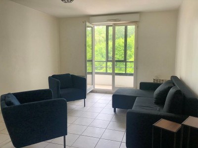 APPARTEMENT T3 A LOUER - GUIGNES proche centre ville - 61 m2 - 940 &euro; charges comprises par mois