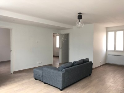 APPARTEMENT T3 A LOUER - GUIGNES - 51.36 m2 - 830�&euro; charges comprises par mois