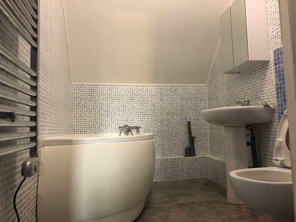 APPARTEMENT T3 A LOUER - ROZAY EN BRIE CENTRE VILLE - 59.76 m2 - 820 &euro; charges comprises par mois