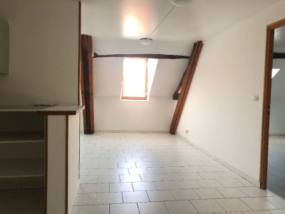 APPARTEMENT T3 A LOUER - ROZAY EN BRIE - 60 m2 - 760€ charges comprises par mois