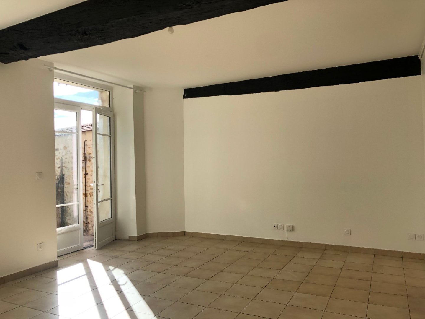 APPARTEMENT T3 A LOUER - ROZAY EN BRIE - 63.21 m2 - 905 &euro; charges comprises par mois