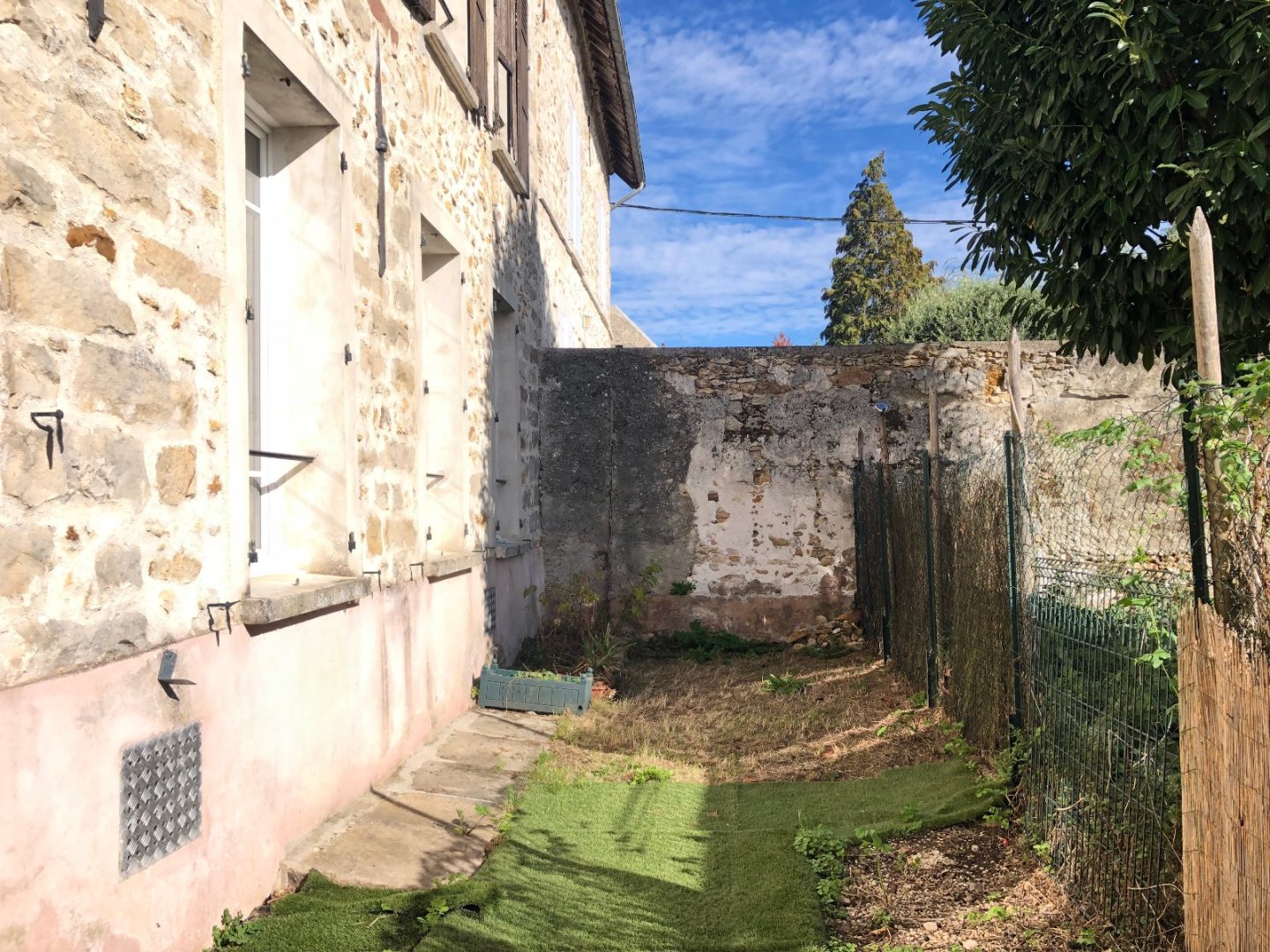 APPARTEMENT T3 A LOUER - ROZAY EN BRIE - 63.21 m2 - 905 &euro; charges comprises par mois