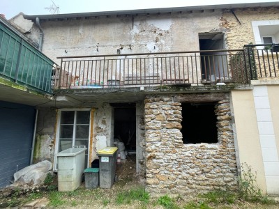appartement  rnover A VENDRE - COURPALAY - 78 m2 - 110000€