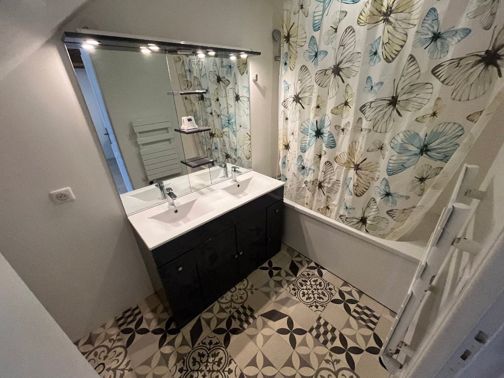 APPARTEMENT T3 A VENDRE - COURTOMER - 50.58 m2 - 169�000�&euro;