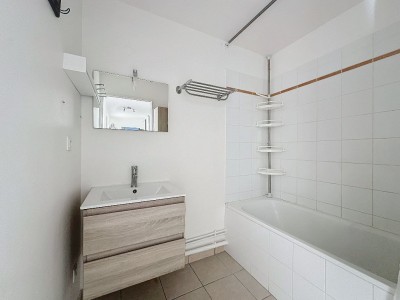 APPARTEMENT T3 - LA FERTE GAUCHER - 65 m2 - VENDU