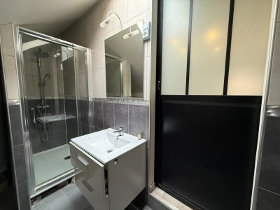 APPARTEMENT T3 A VENDRE - ROZAY EN BRIE - 48 m2 - 164000€