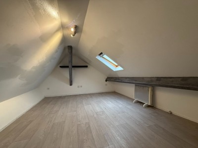 APPARTEMENT T3 A VENDRE - ROZAY EN BRIE - 48 m2 - 164000€
