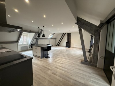APPARTEMENT T3 A VENDRE - ROZAY EN BRIE - 48 m2 - 164000€