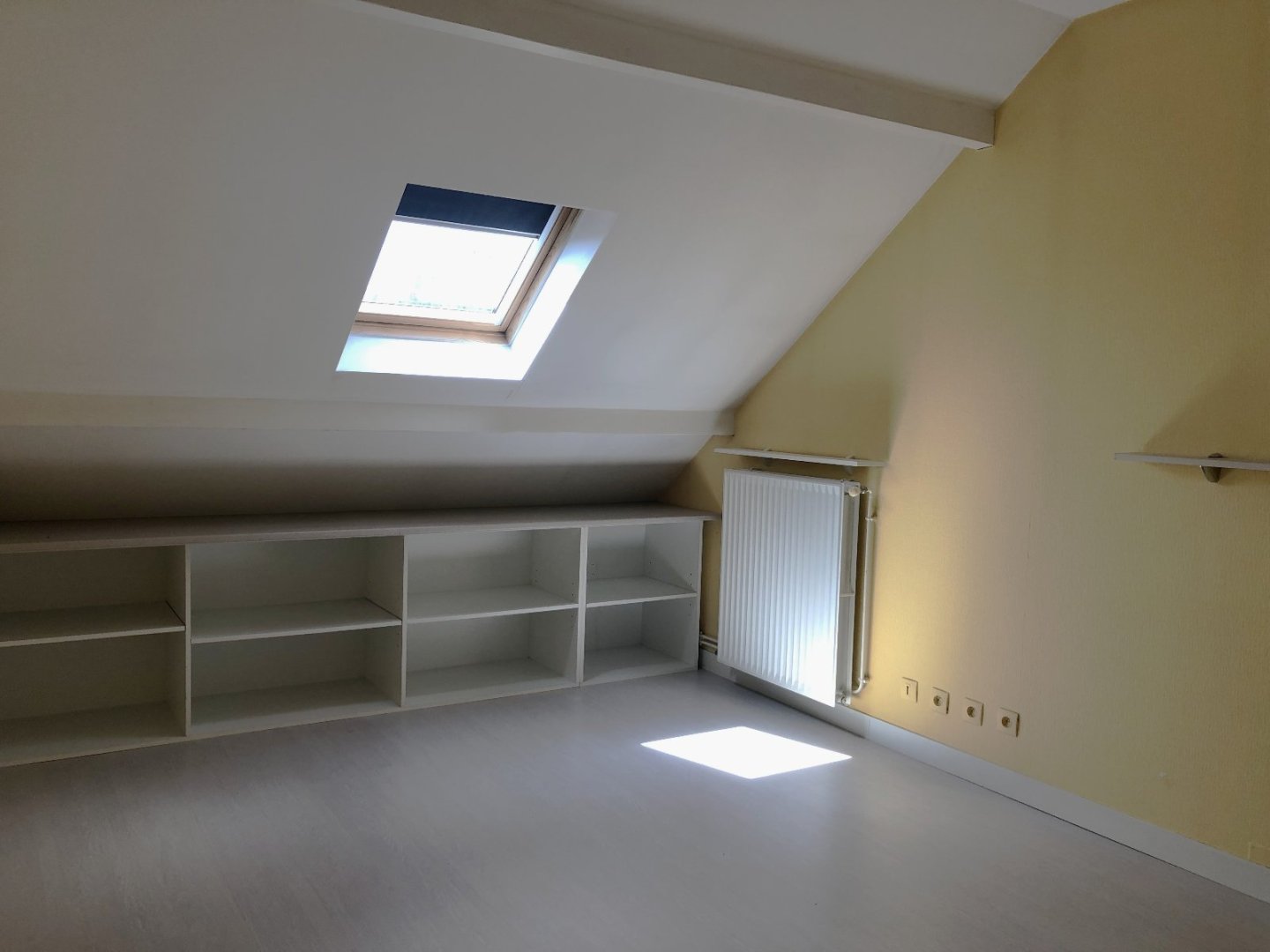 APPARTEMENT T4 A LOUER - COULOMMIERS - 102.31 m2 - 1 400 &euro; charges comprises par mois
