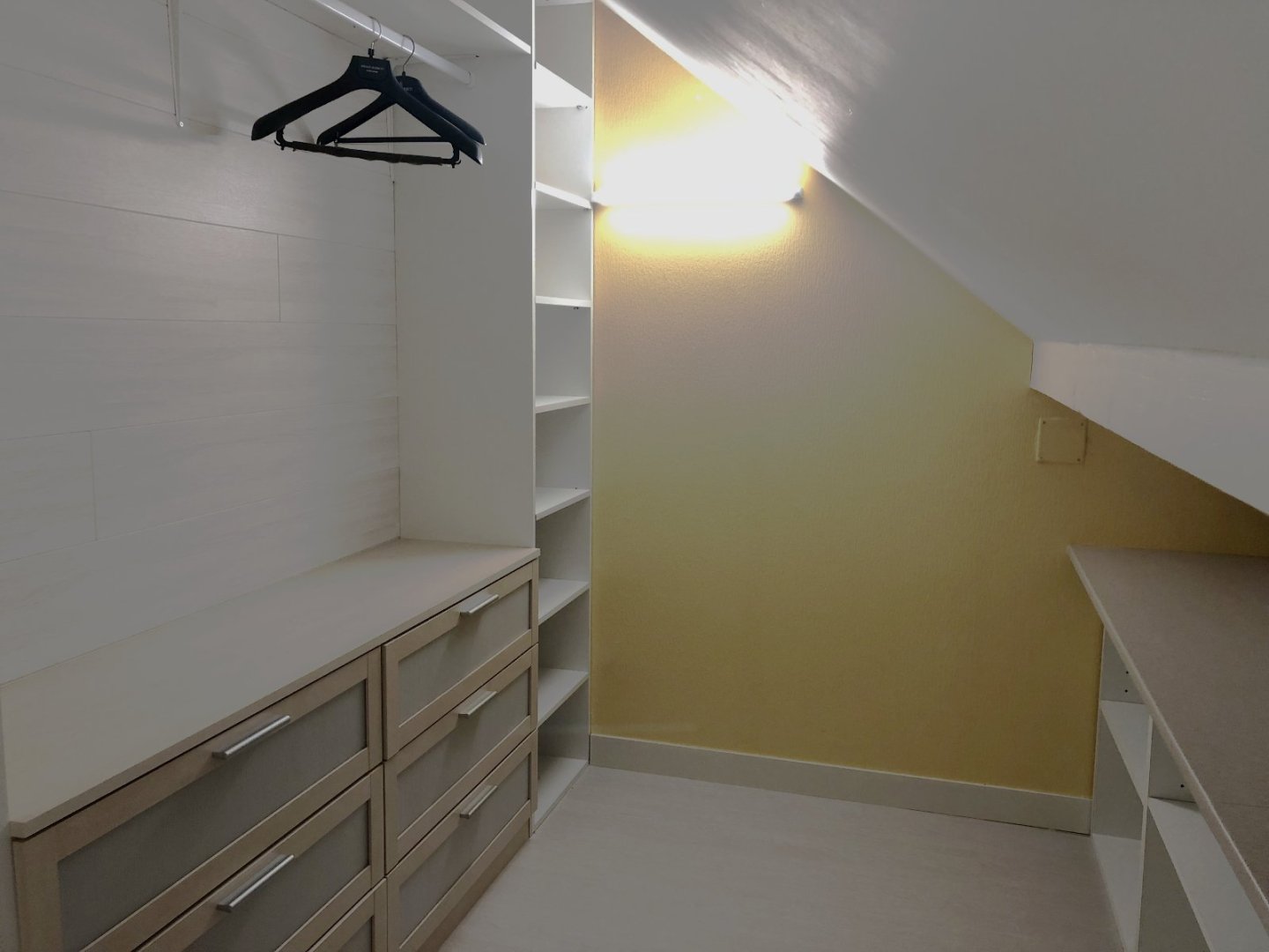 APPARTEMENT T4 A LOUER - COULOMMIERS - 102.31 m2 - 1 400 &euro; charges comprises par mois