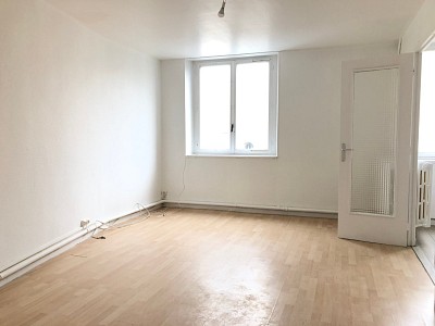 APPARTEMENT T4 A LOUER - ROZAY EN BRIE - 97.81 m2 - 916 € charges comprises par mois