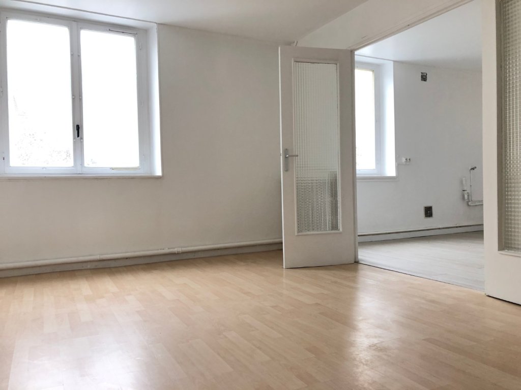 APPARTEMENT T4 A LOUER - ROZAY EN BRIE - 97.81 m2 - 916�&euro; charges comprises par mois