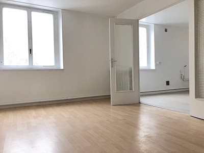 APPARTEMENT T4 A LOUER - ROZAY EN BRIE - 97.81 m2 - 916 € charges comprises par mois