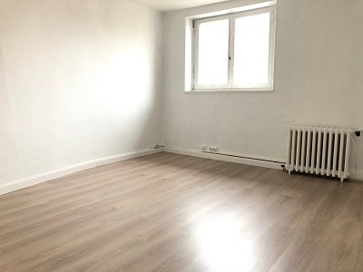 APPARTEMENT T4 A LOUER - ROZAY EN BRIE - 97.81 m2 - 916 € charges comprises par mois