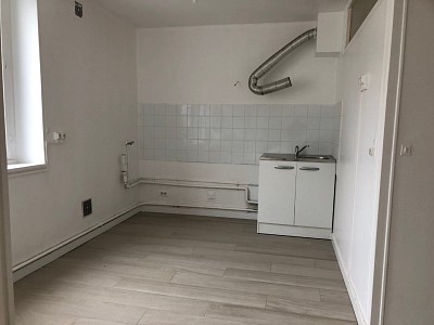 APPARTEMENT T4 A LOUER - ROZAY EN BRIE - 97.81 m2 - 916 € charges comprises par mois