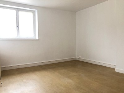 APPARTEMENT T4 A LOUER - ROZAY EN BRIE - 97.81 m2 - 916 € charges comprises par mois