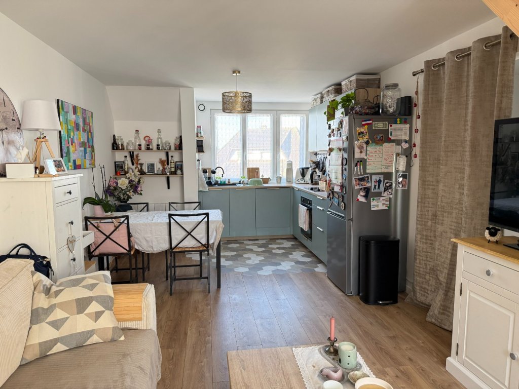 Appartement F4 + Jardinet et parking A VENDRE - OZOIR LA FERRIERE Centre vile, proche gare � pieds - 57.4 m2 - 239�000�&euro;