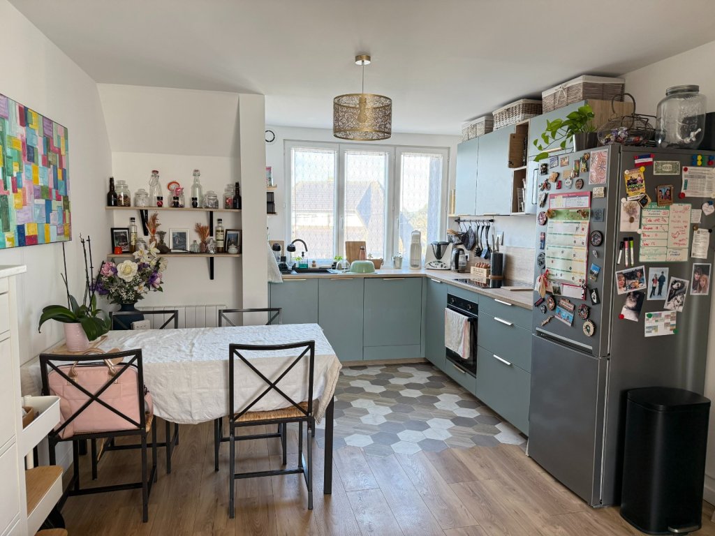 Appartement F4 + Jardinet et parking A VENDRE - OZOIR LA FERRIERE Centre vile, proche gare � pieds - 57.4 m2 - 239�000�&euro;