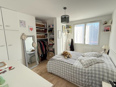 Appartement F4 + Jardinet et parking A VENDRE - OZOIR LA FERRIERE Centre vile, proche gare � pieds - 57.4 m2 - 239�000�&euro;