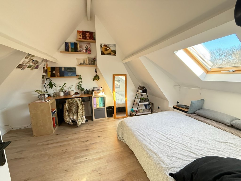 Appartement F4 + Jardinet et parking A VENDRE - OZOIR LA FERRIERE Centre vile, proche gare � pieds - 57.4 m2 - 239�000�&euro;